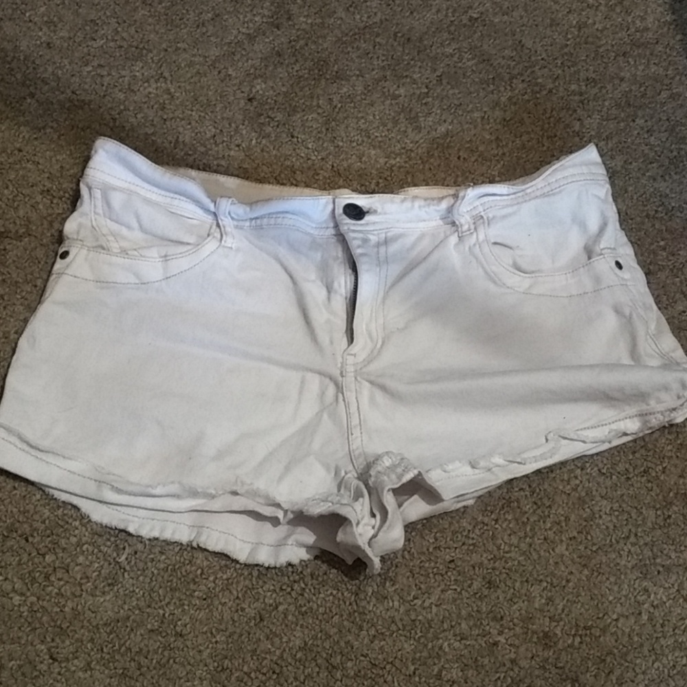 Dream out loud White shorts